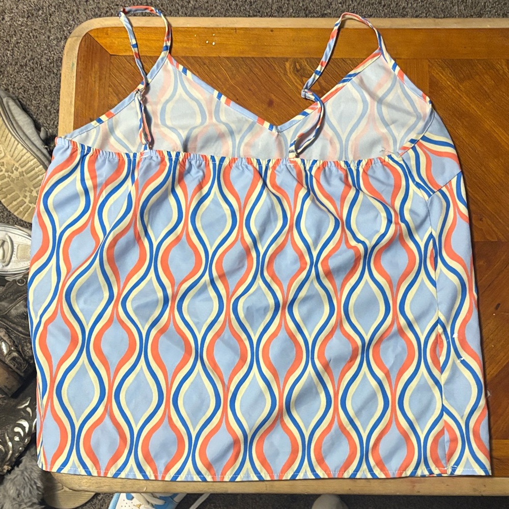 Colorful Geometric Patterned Tank Top - Picture 3 of 3